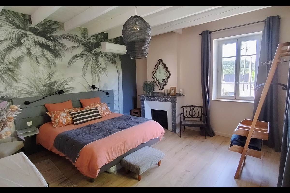 16-bis-gite-hotel-marssac-chambre