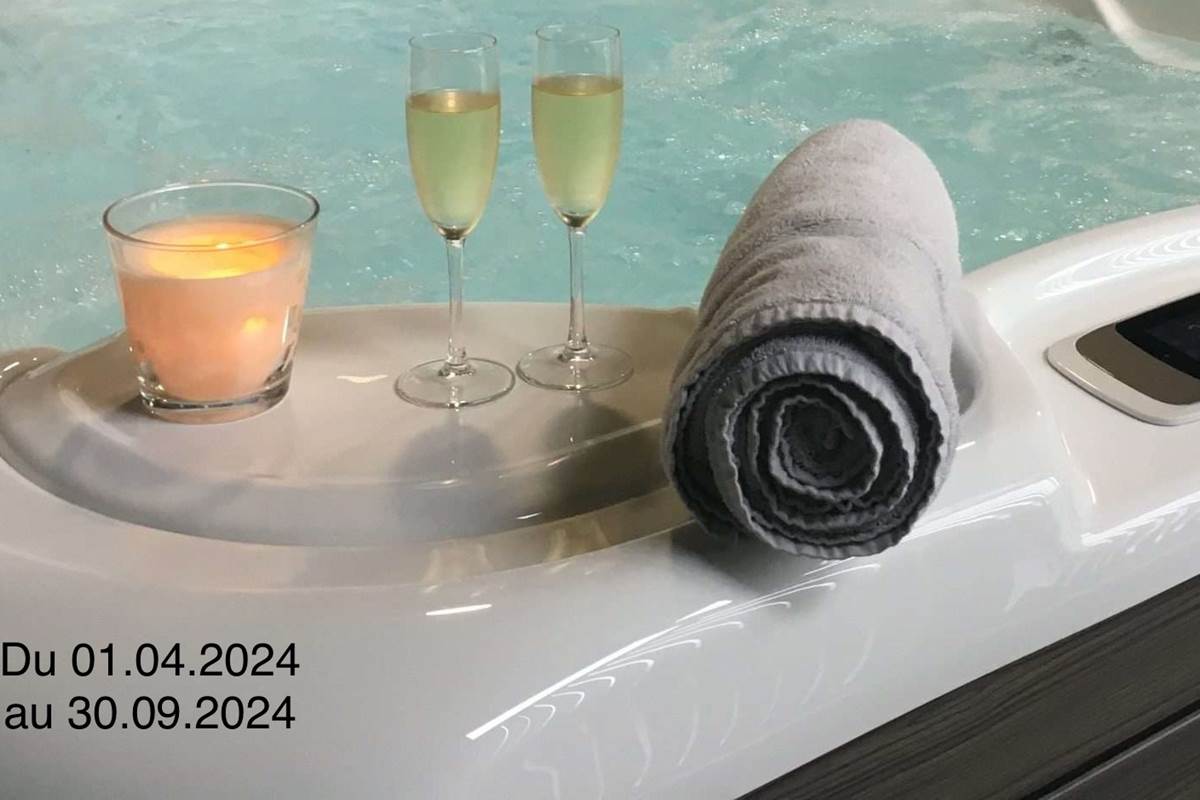 Possibilité  Spa en option - Réservation sur place