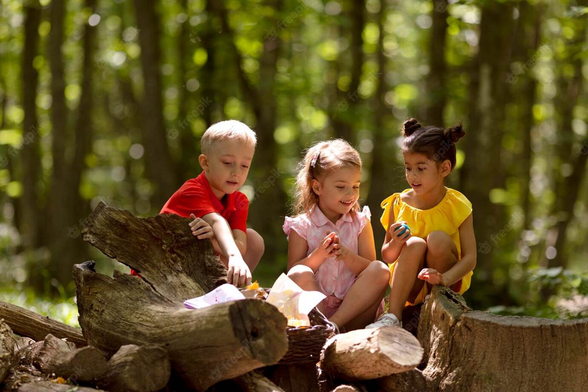 Atelier nature au printemps 2 a 5 ans