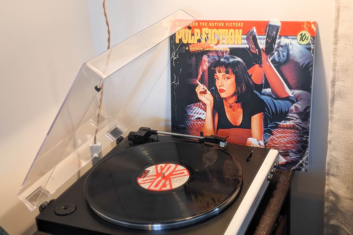 Platine vinyle bluetooth gîte le Cémarose Epernay