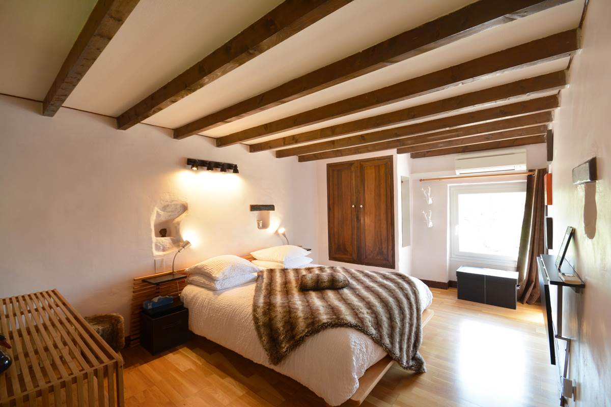 tres cosy la chambre valere en mezzanine