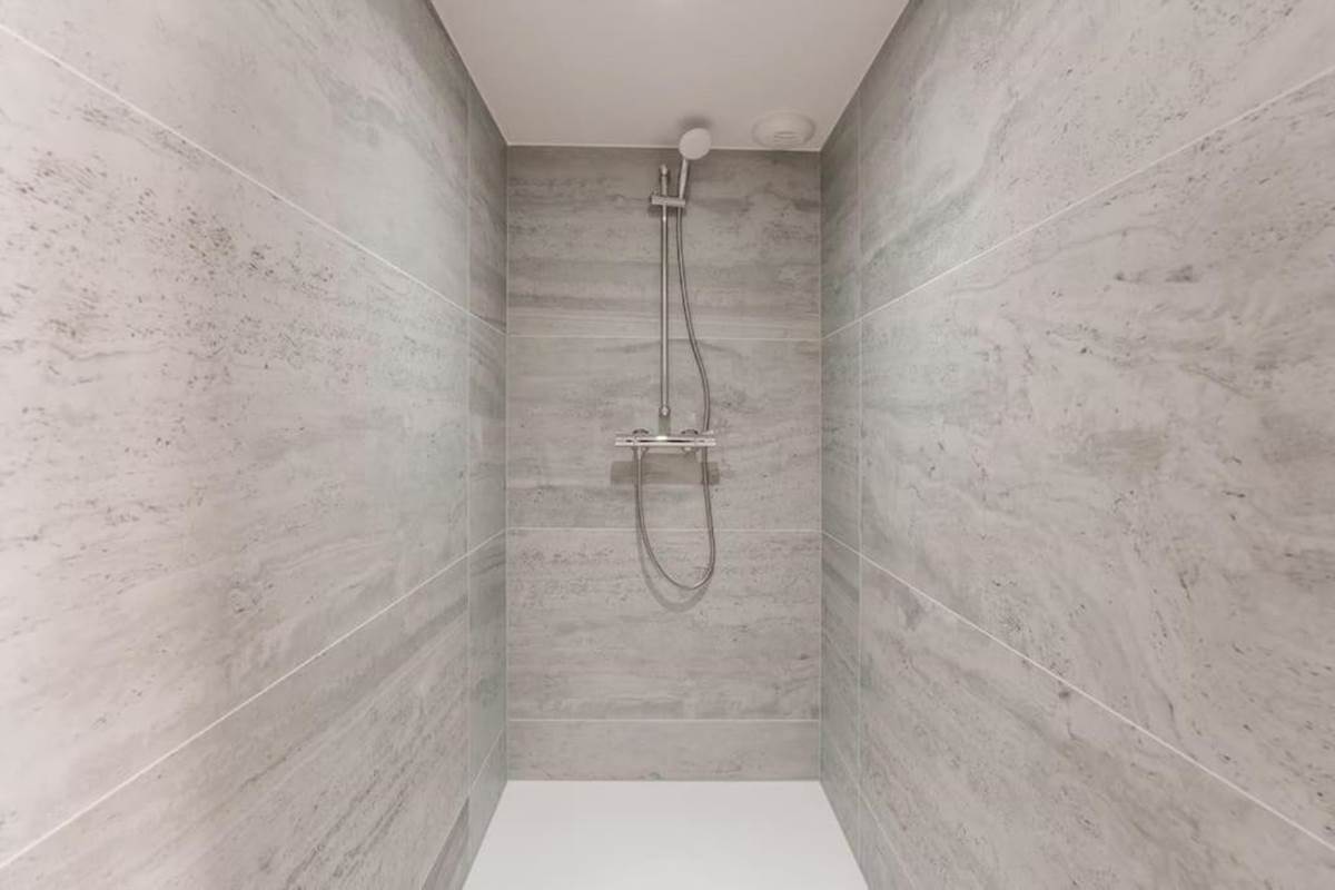 GITE-LA-RUINE-Douche