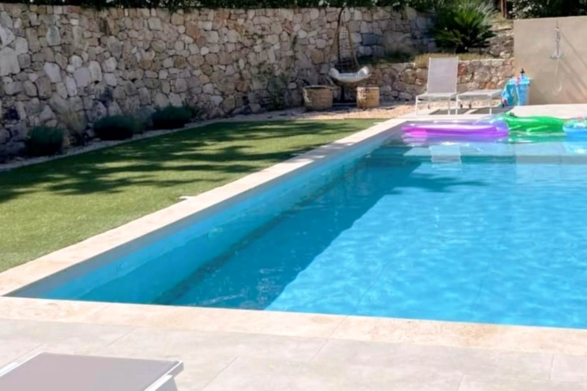 villa-maluan-piscine-luxe-proche-nice