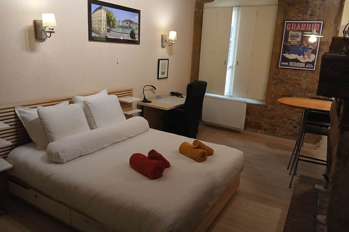 literie 160 (Queen Size) avec l'option "grand confort"