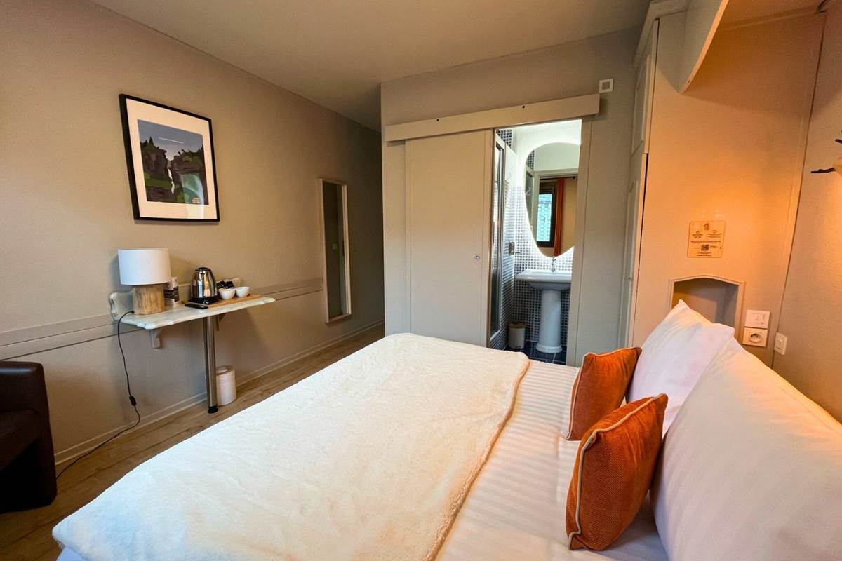 Hotel Bagnères de Luchon St Mamet Pyrénées La Rencluse