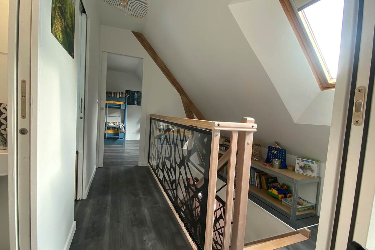 escalier avec accès au jeux de société