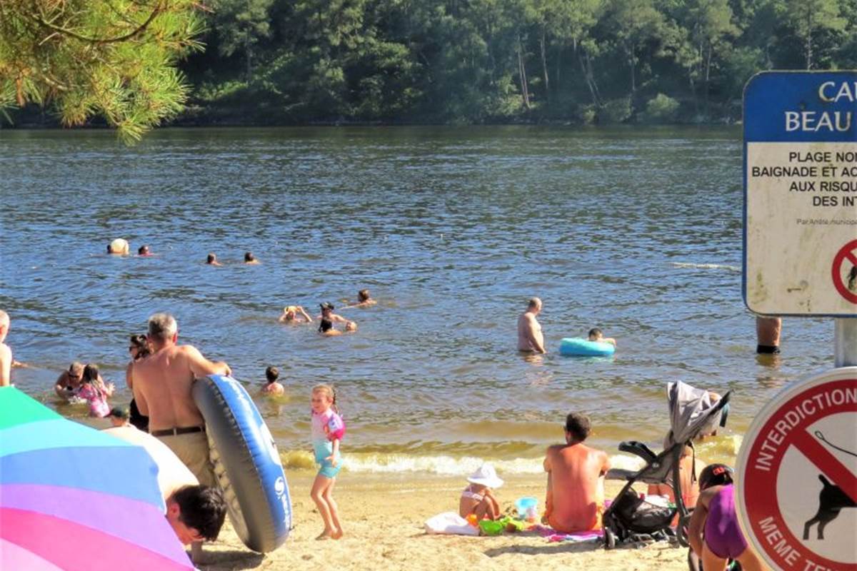 "Plage de Beau Rivage, l’incontournable au bord du lac de Guerlédan