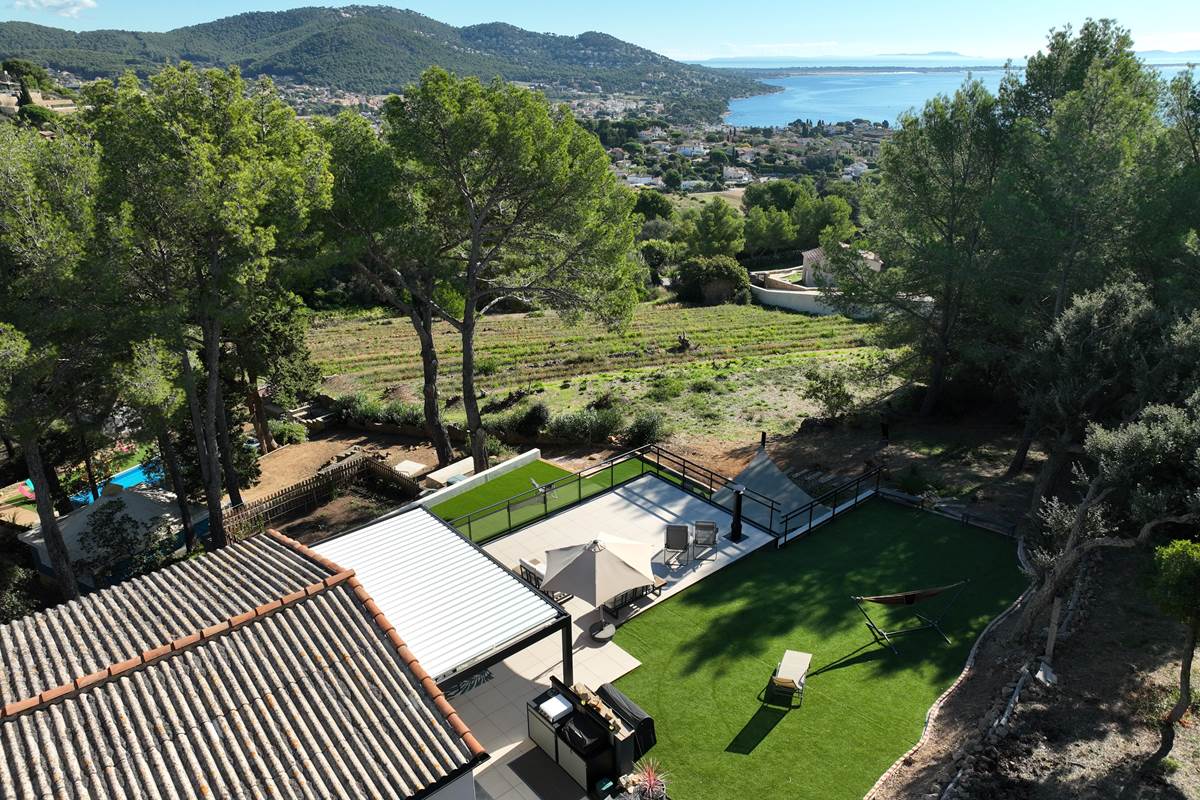 Terrasse MISTRAL avec piscine