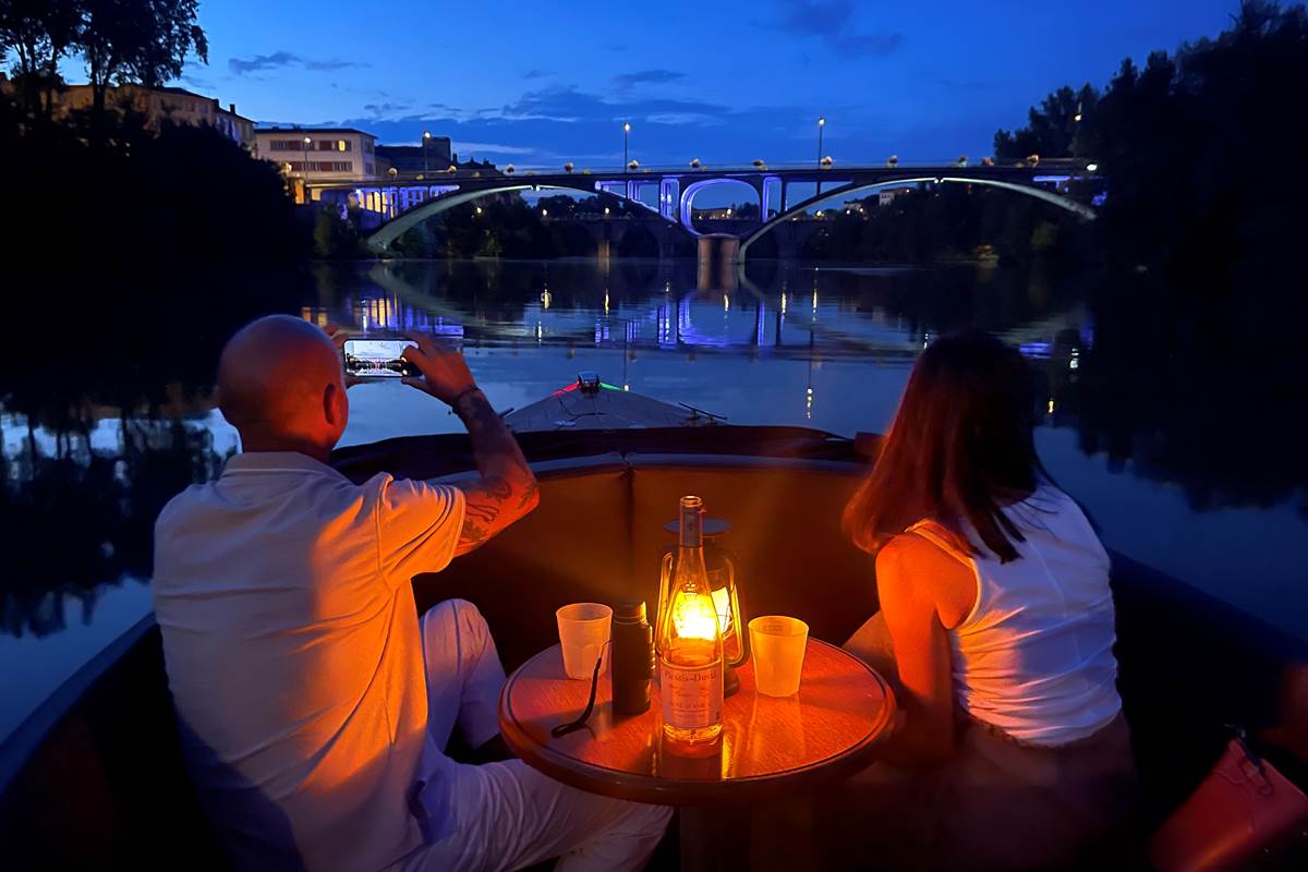 Découvrez Montauban dans le majestueux miroir du Tarn