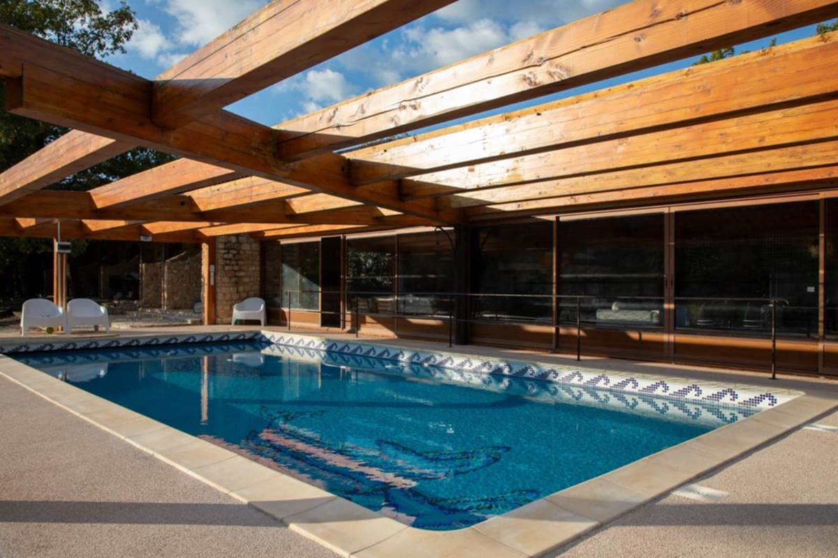 Piscine extérieure chauffée