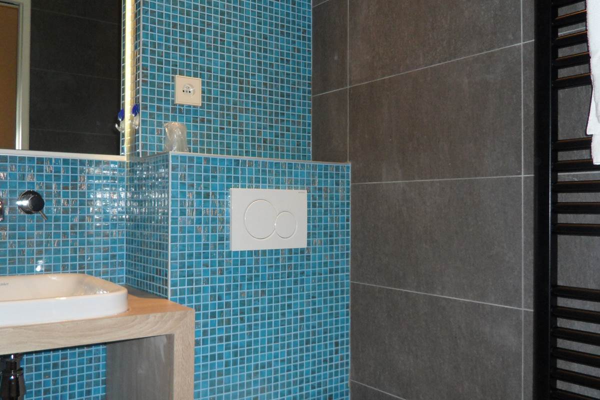 Salle de bain rénovée fin 2015 hôtel Jean Bart