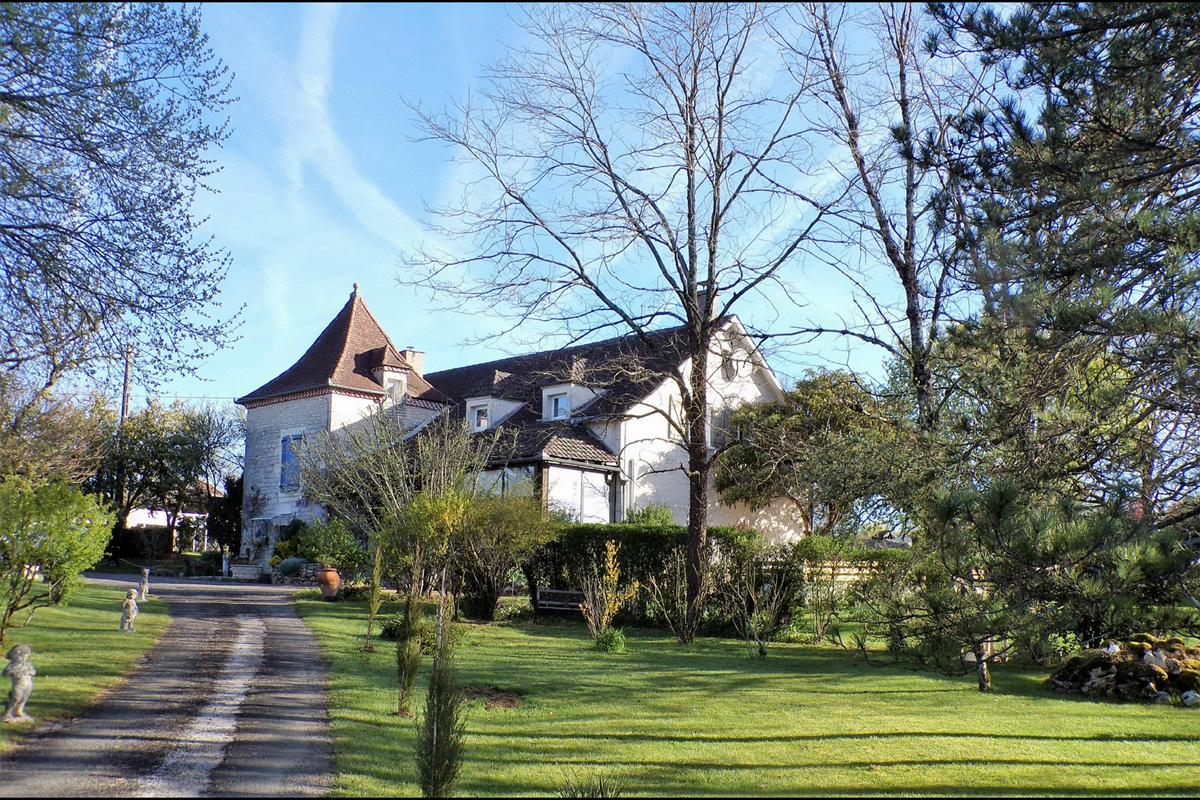 La Tour Des Quatre Chemins