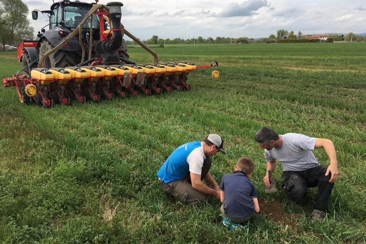 Ferme des delices foreziens, visite agroecologie, semis direct, semois, tracteur, travaux des champs, st cyr les vignes, Loire Forez,42