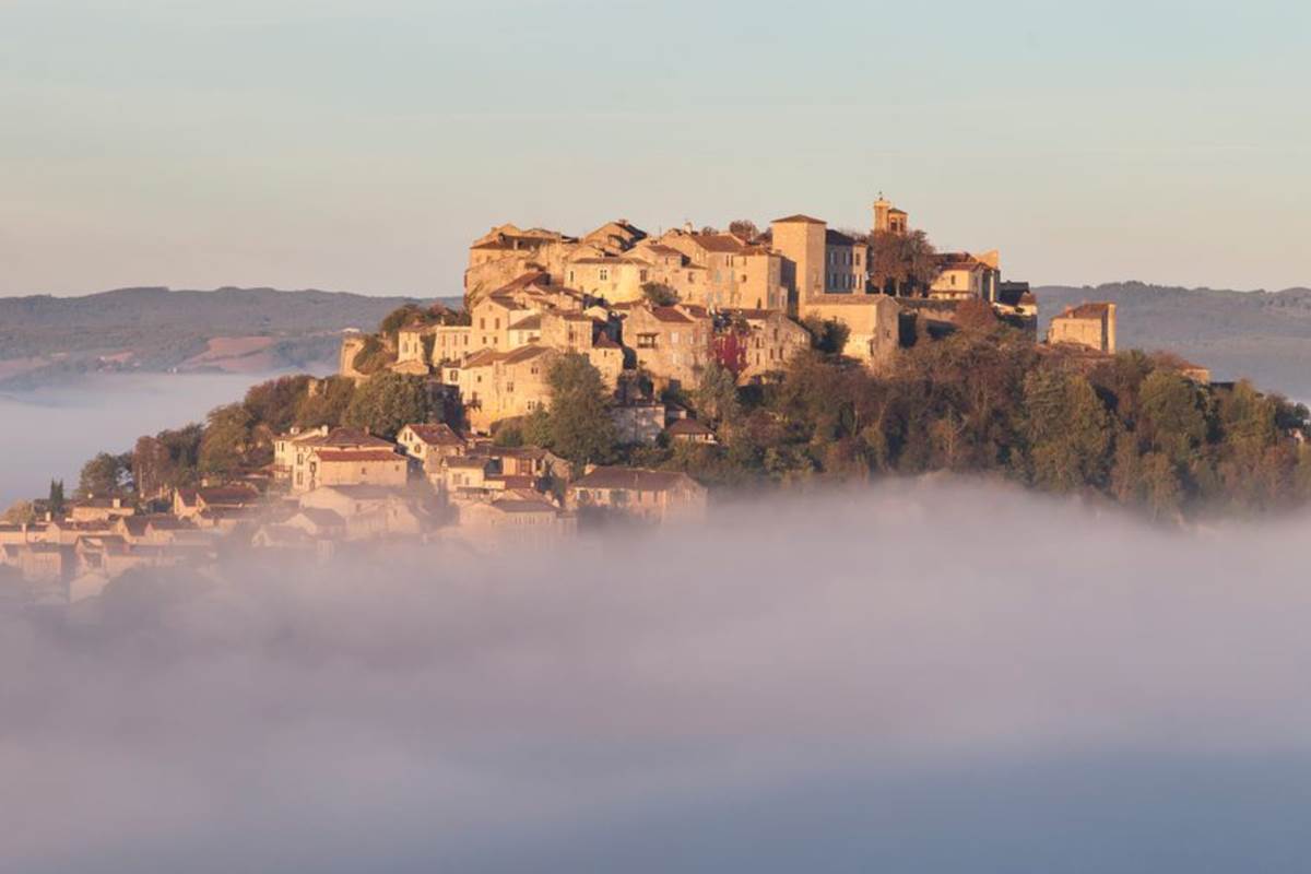 Cordes sur ciel à proximité