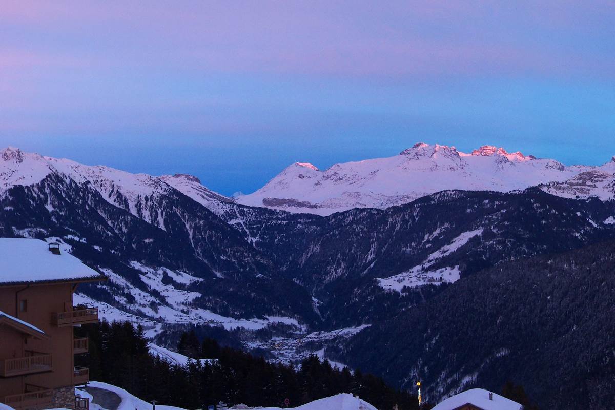 Vue sur Mont Blanc et montagne