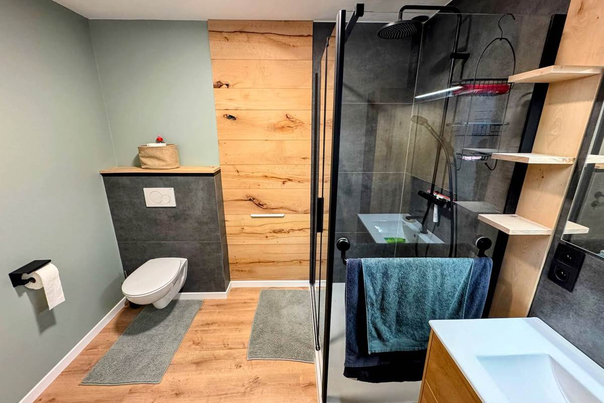 Salle de bain privative, chambre 1