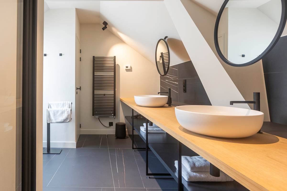 +4 Chambre 10 e
