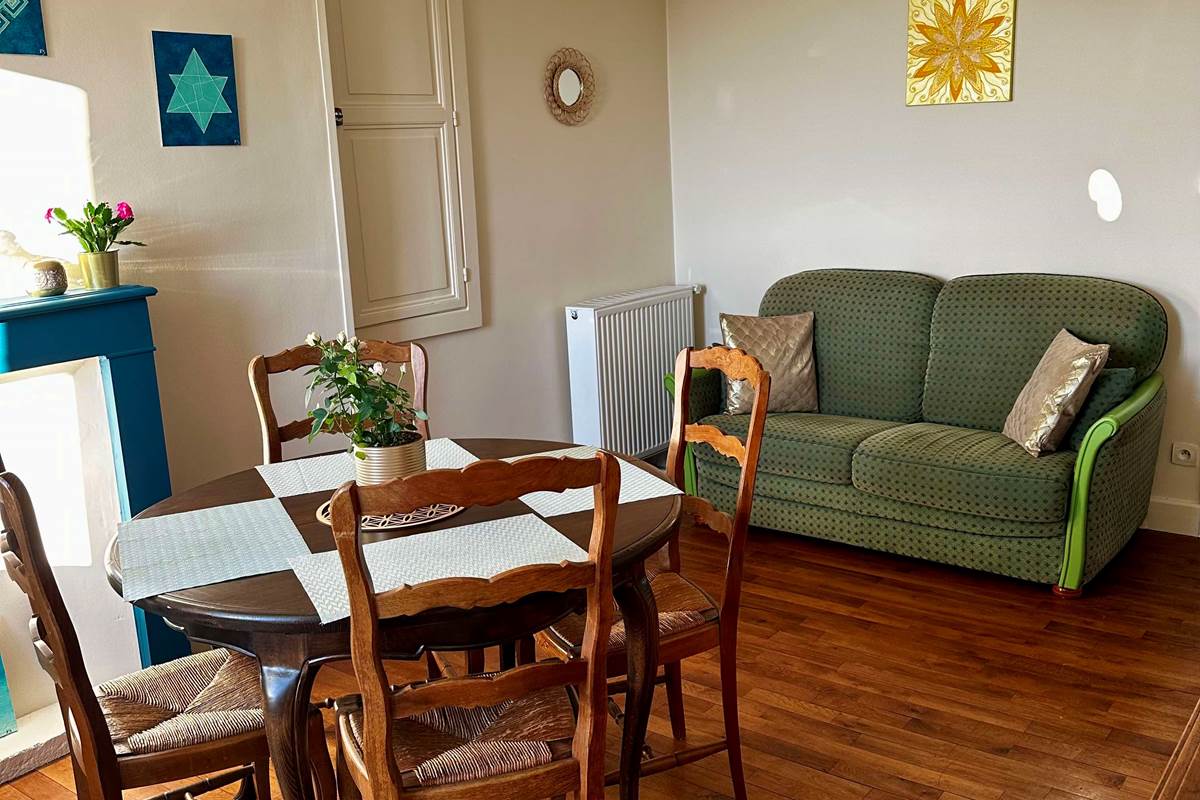 Gîte-Appartement, Capacité 1 à 7 personnes. "Le Chant des Sources" à Gimel-les-Cascades (19).