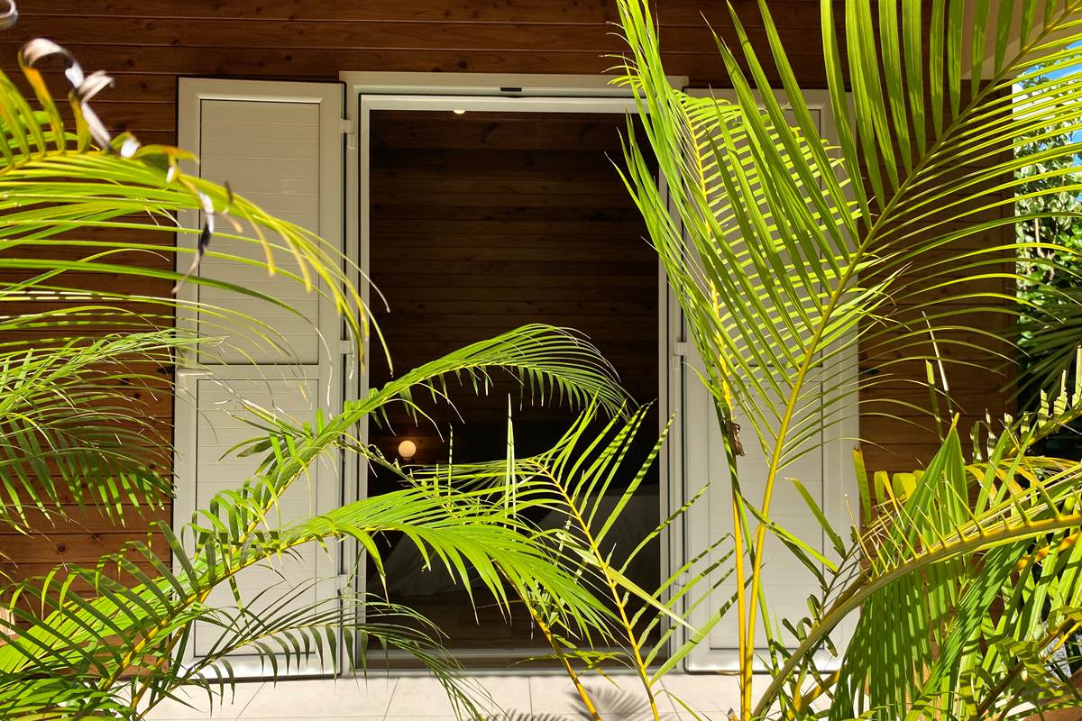 Chambre RDC vue du jardin