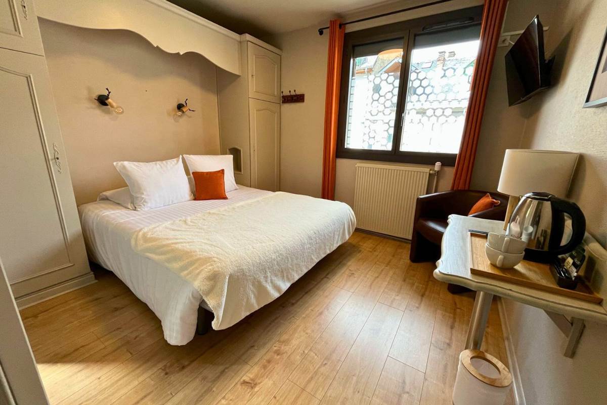 Hotel Bagnères de Luchon St Mamet Pyrénées La Rencluse
