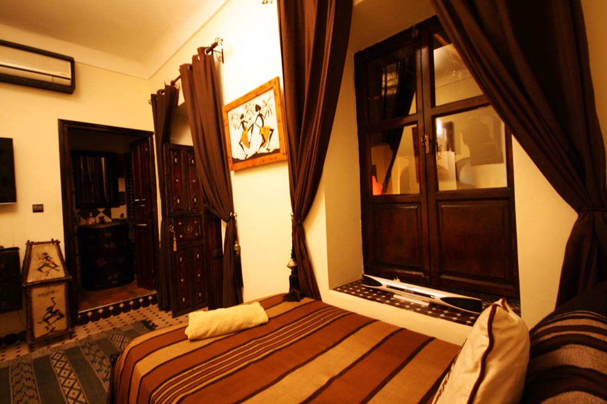 De Luxe Accommodations with a Double Bed