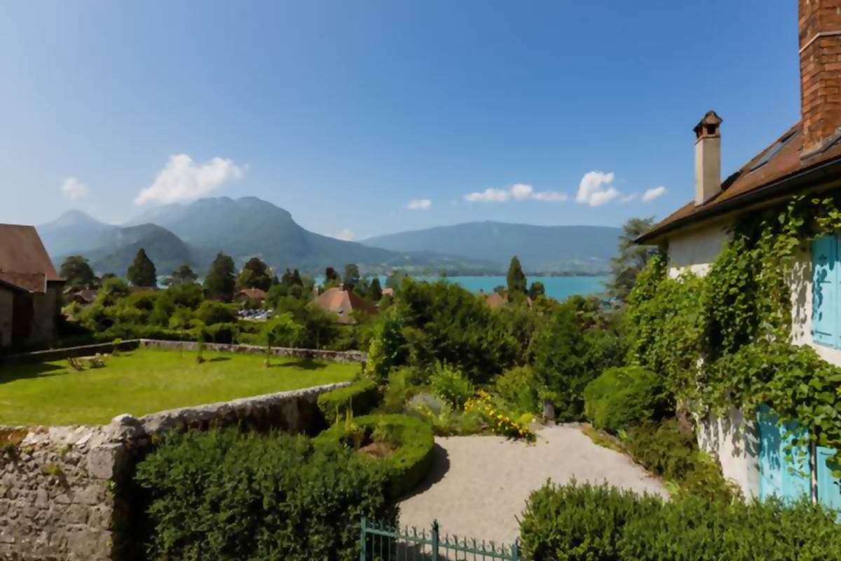 21-Le jardin de talloires-VUE CHAMBRE 1