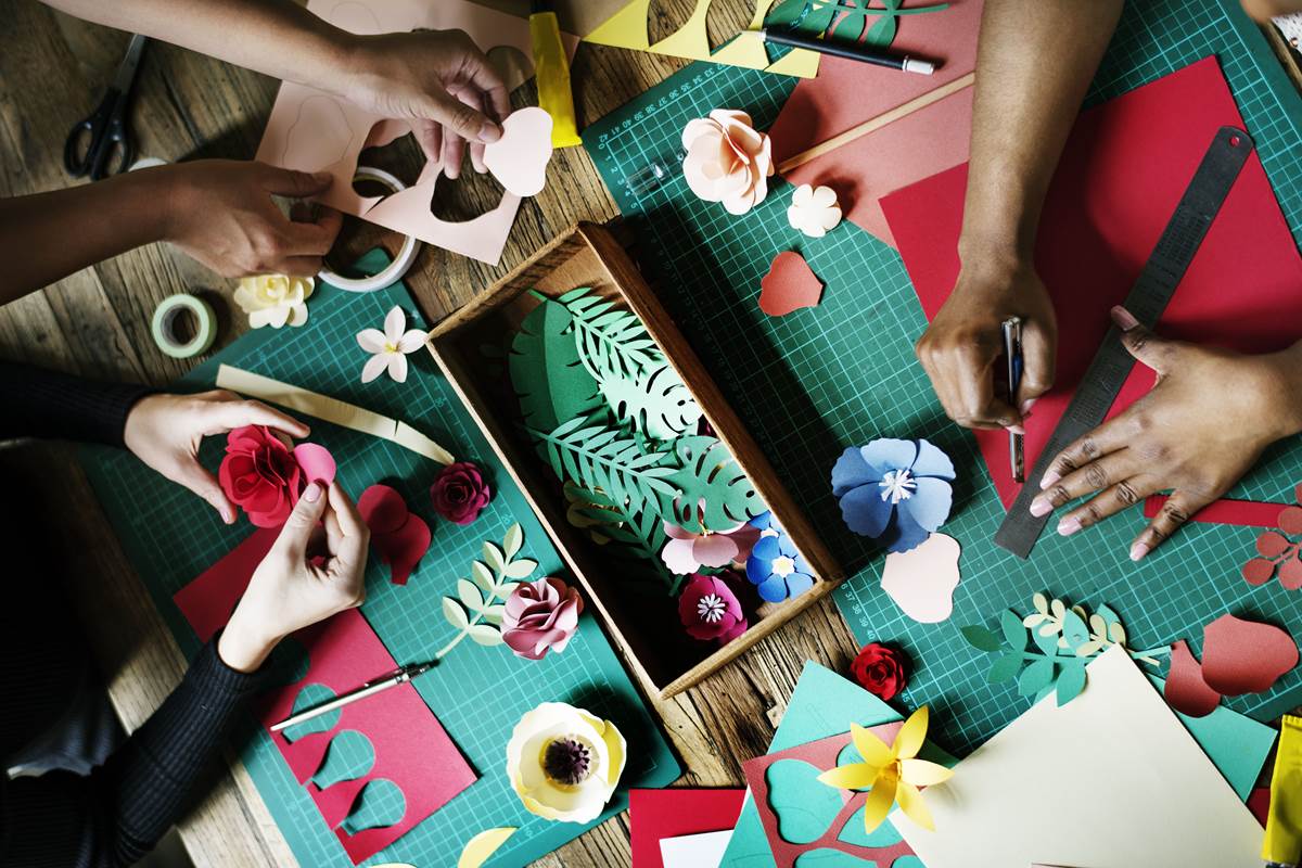people-making-paper-flowers-craft-art-work-handicraft (1)