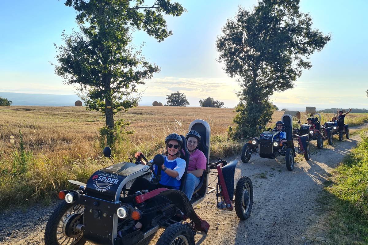 swincar vue sur la plaine des hauteur de saint galmier. Après un chemin technique on garde le sourire