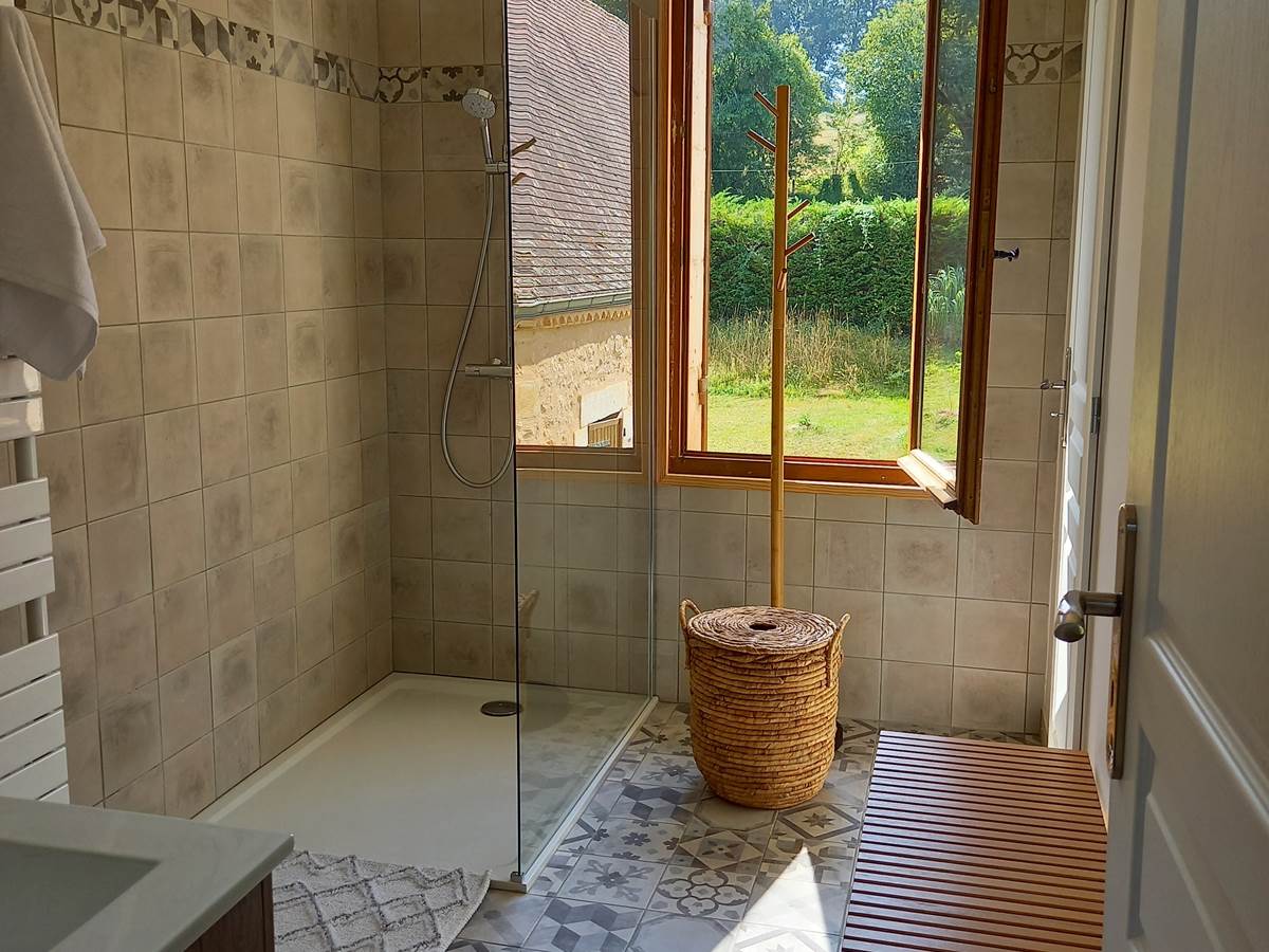 Gîte ADOREI - Salle de bain - douche italienne