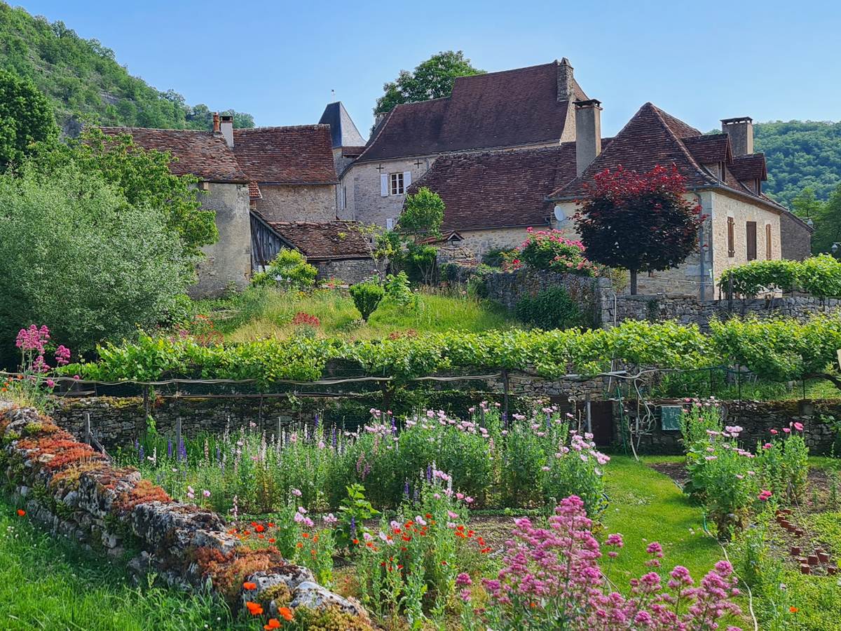 VILLAGE DE CORN