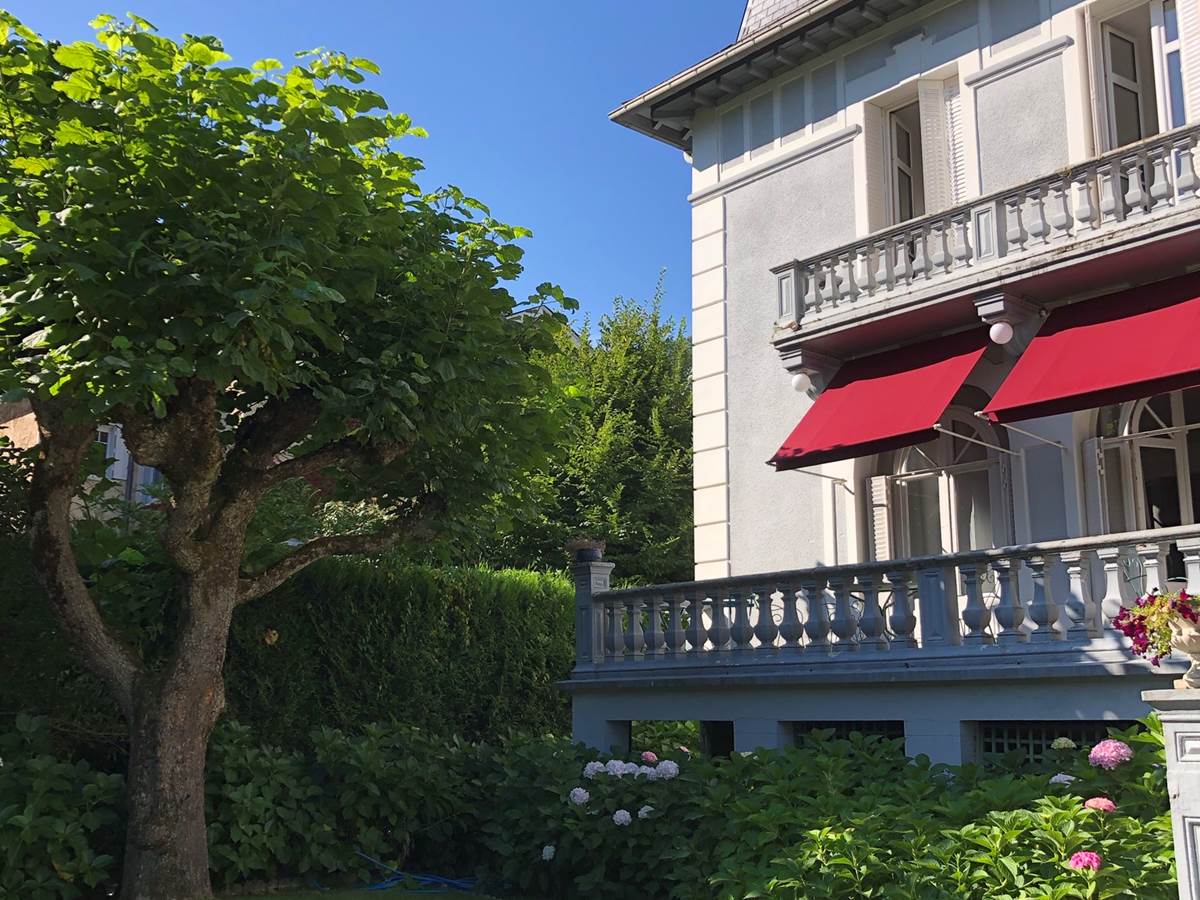 VUE JARDIN CASTELMT