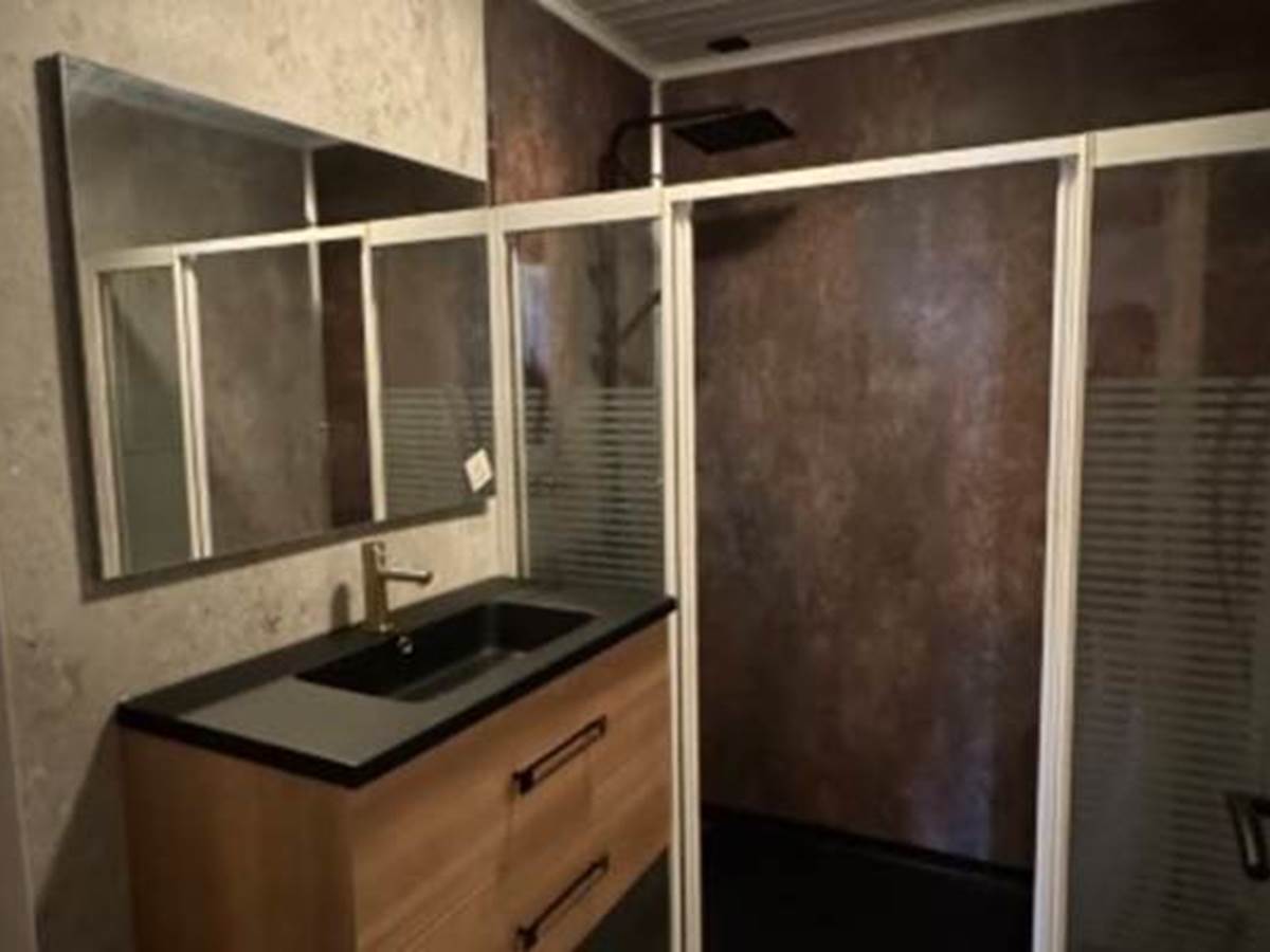 68c3c3829aa99597804784-galerie