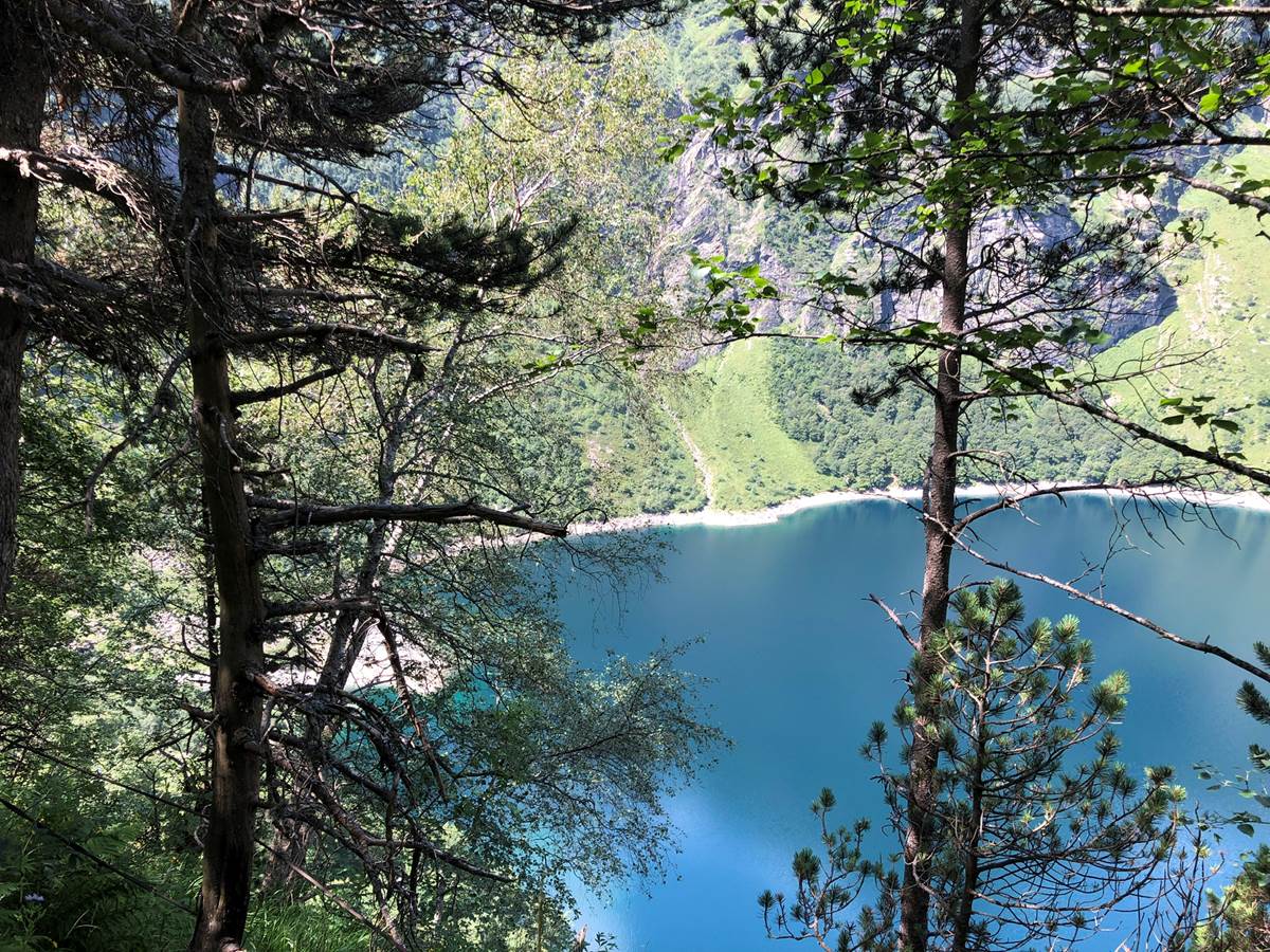 LAC DOO