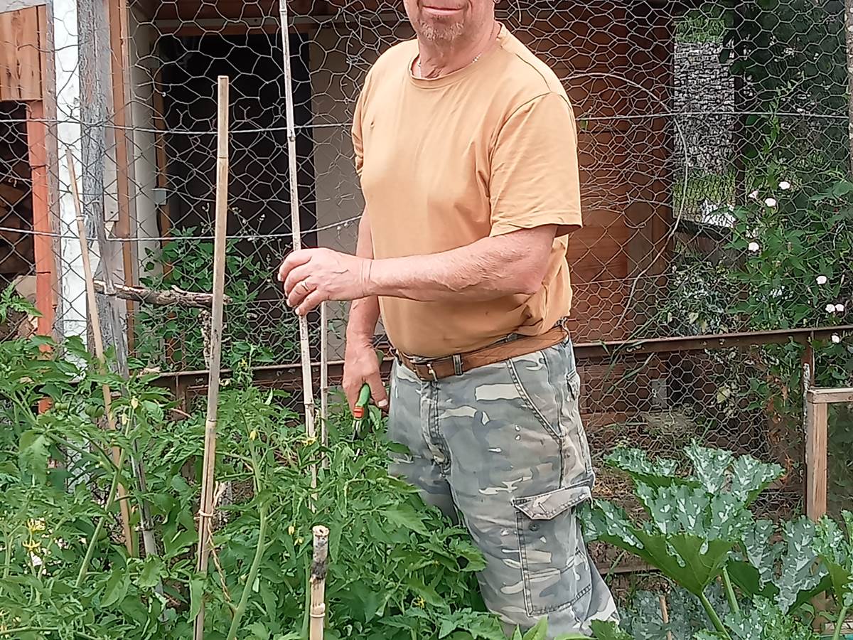 Hervé le maitre du potager