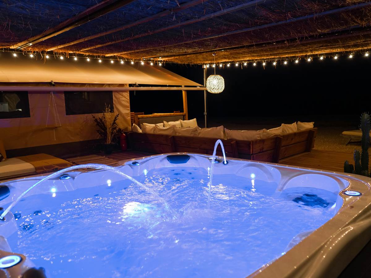 Le jacuzzi de nuit