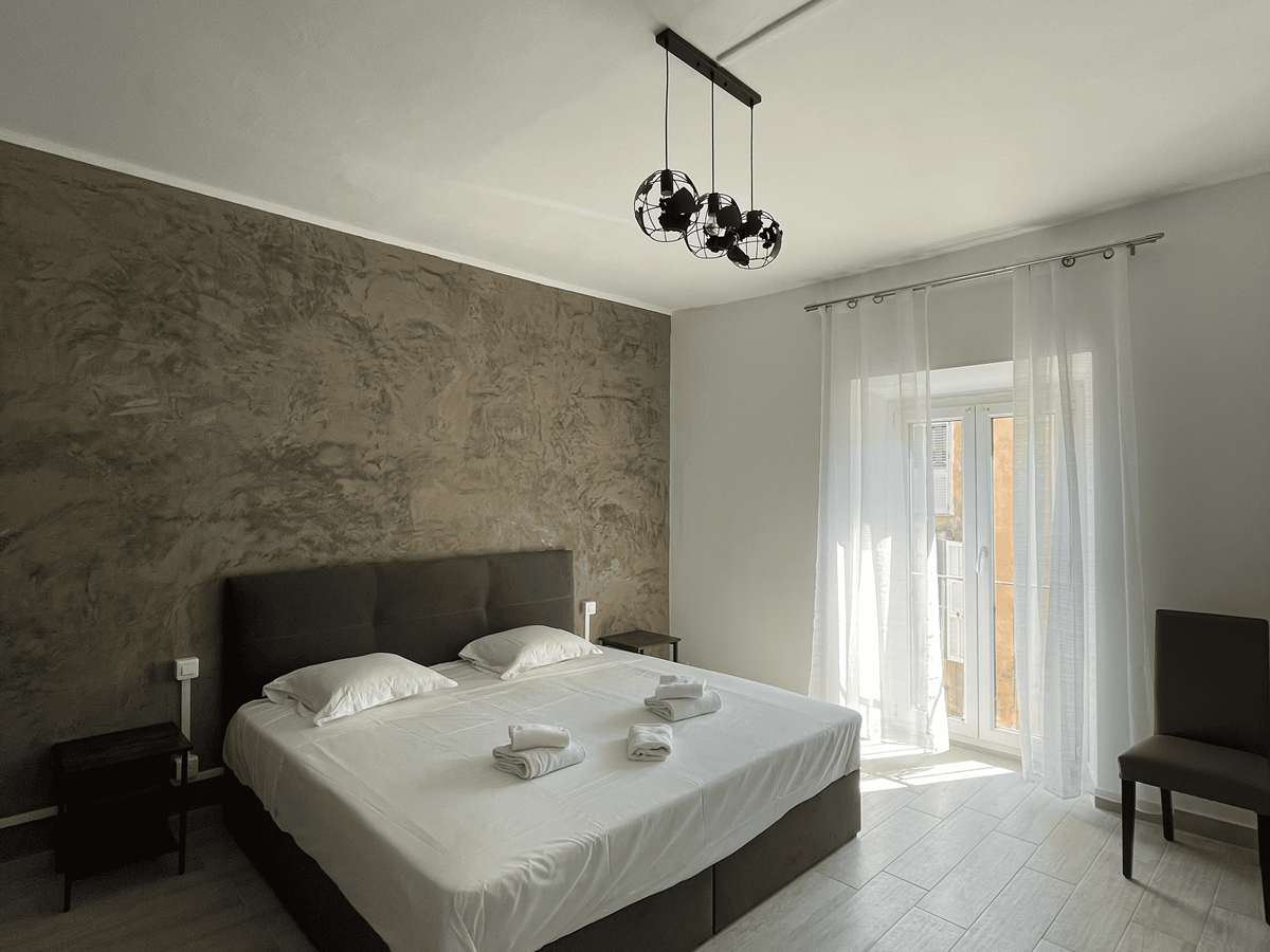 CHAMBRE JEAN MARIUS 2 - 6