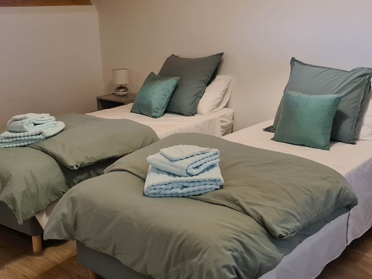 GÎTE DU ROC A REYREVIGNES CHAMBRE 2
