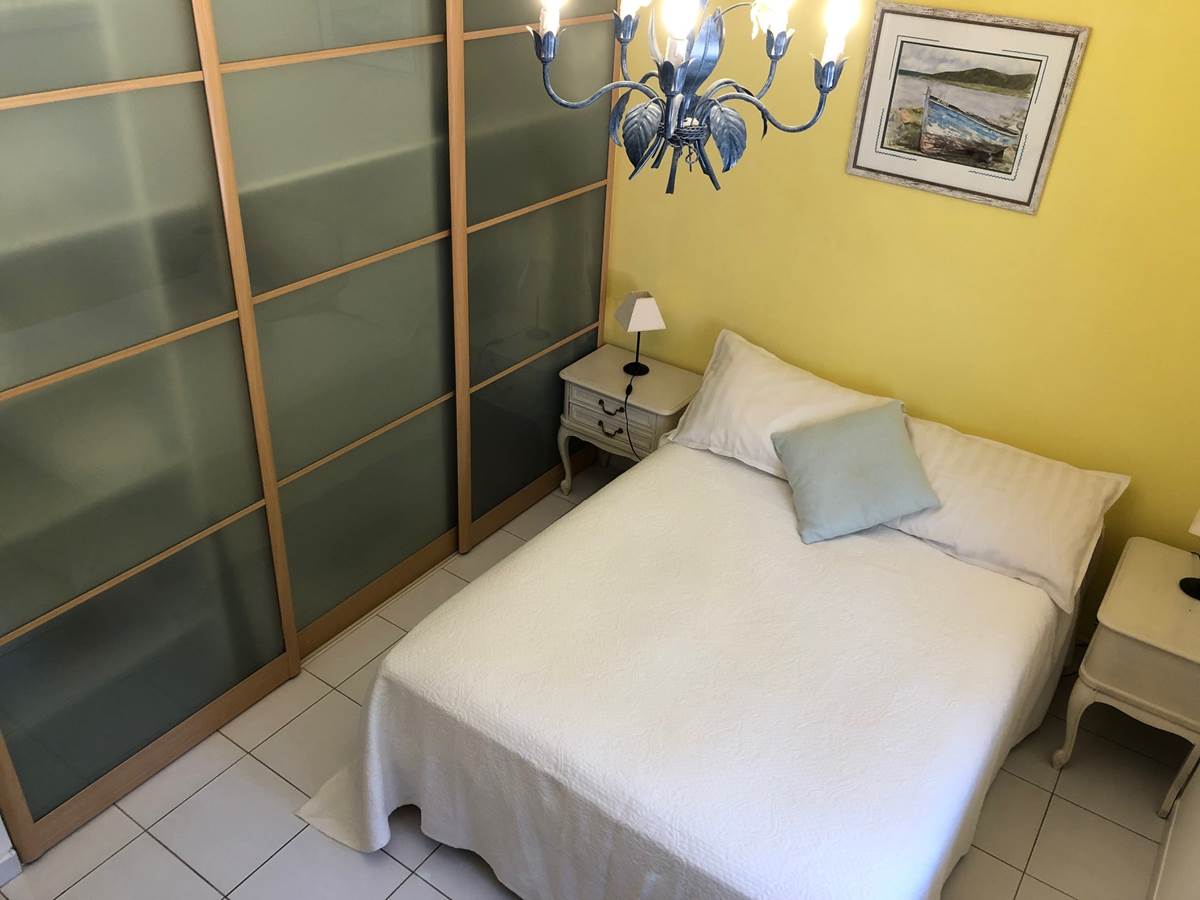 Chambre Riou Fer lit 140