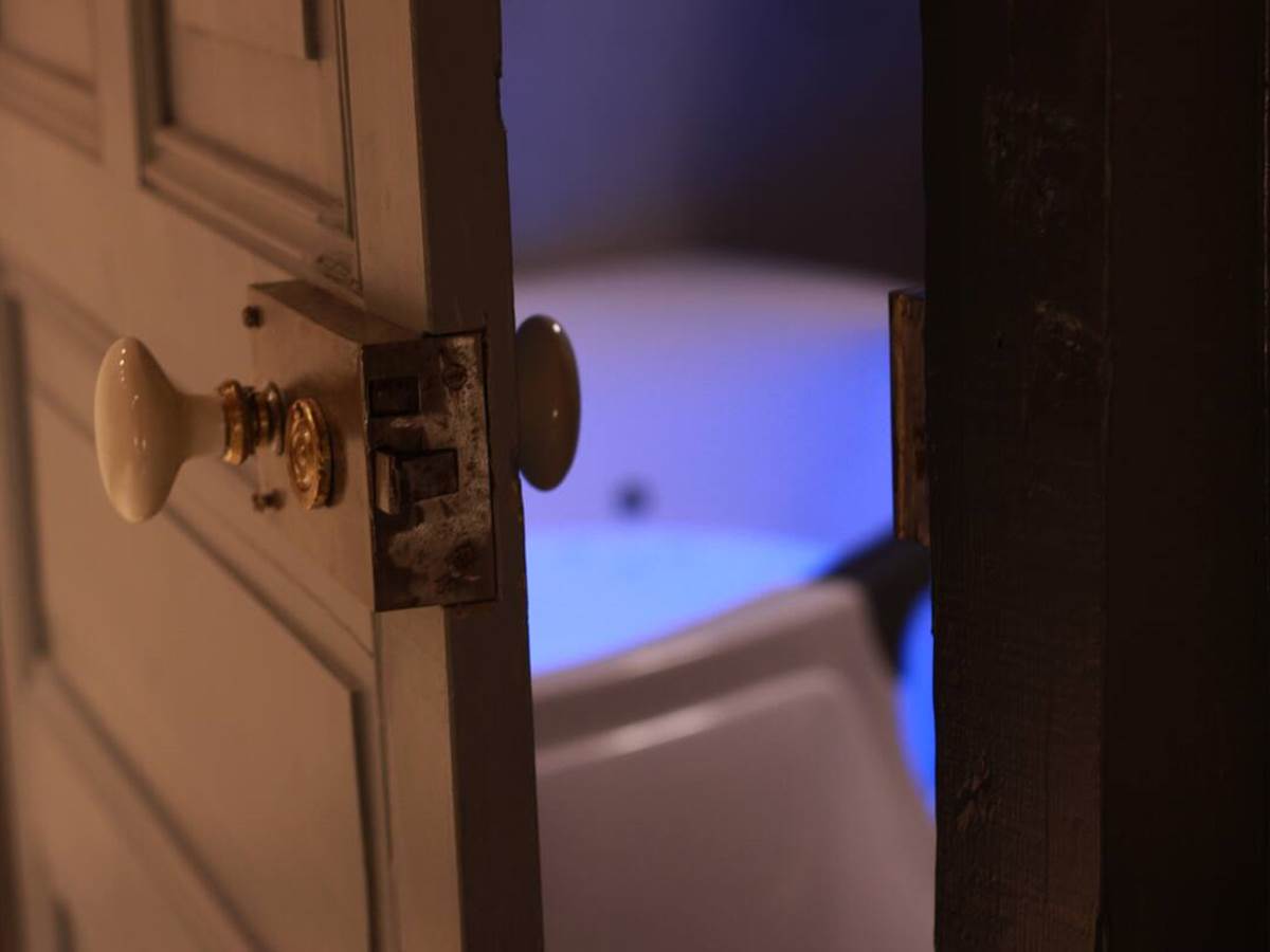 Salle de bain 1er  étage-galerie