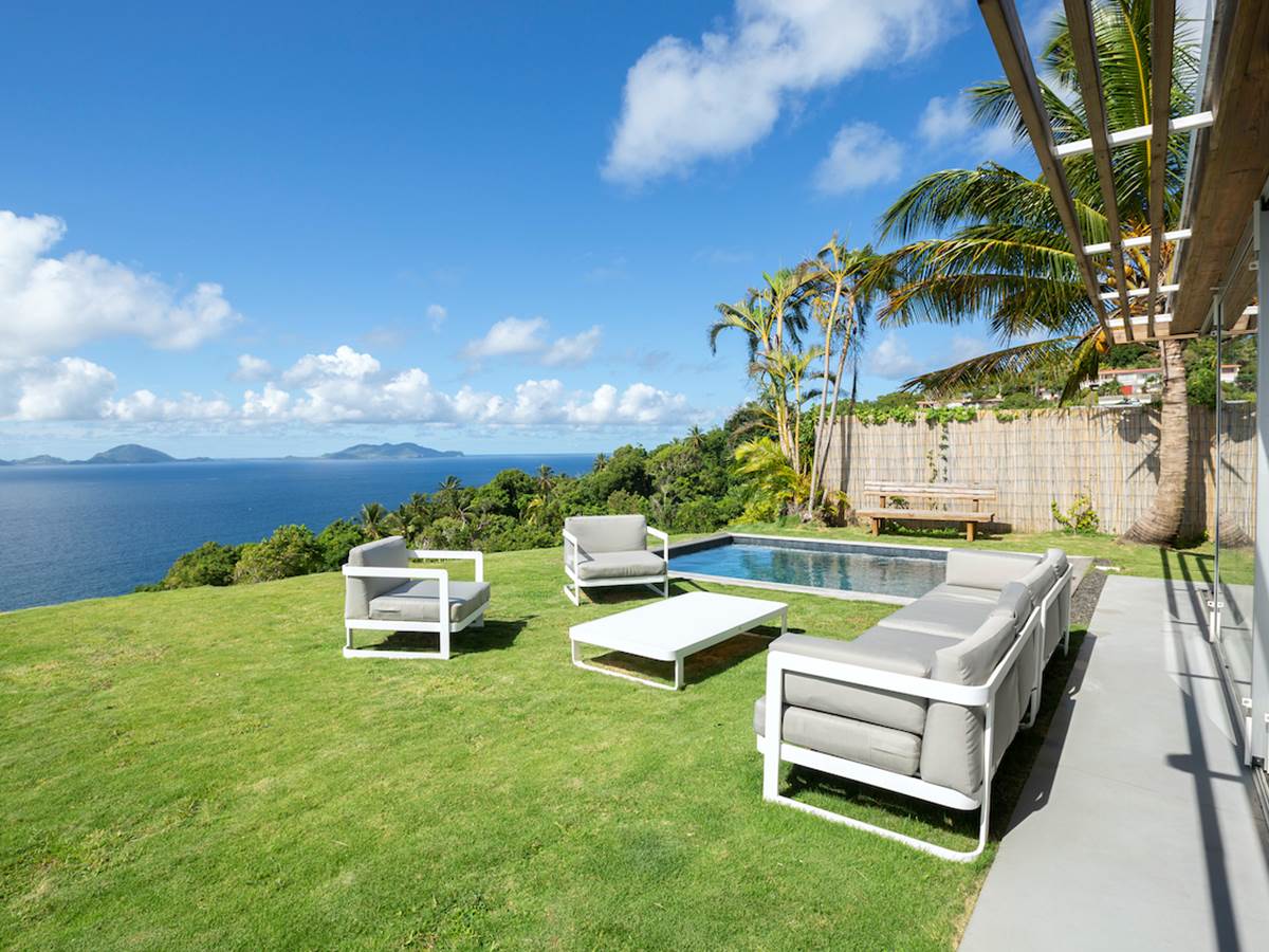 Vue sur les Saintes et la Dominique