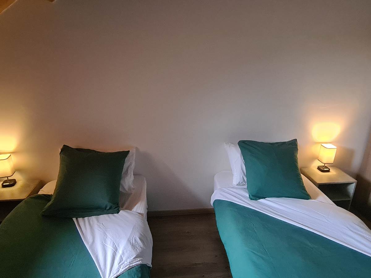 GÎTE DU ROC A REYREVIGNES CHAMBRE 2
