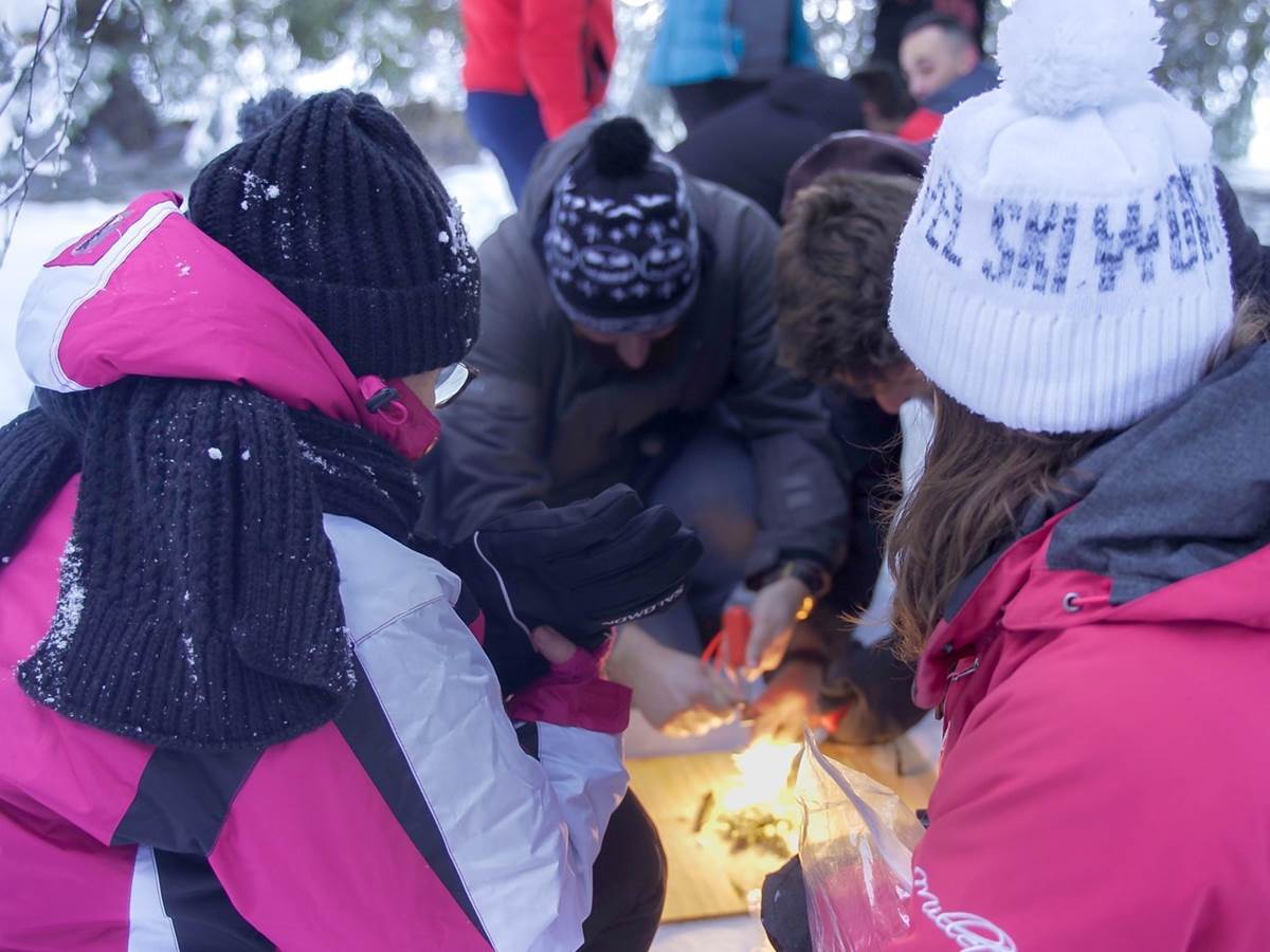 Allumer du feu pour survivre - Team Building Crash à La Feclaz