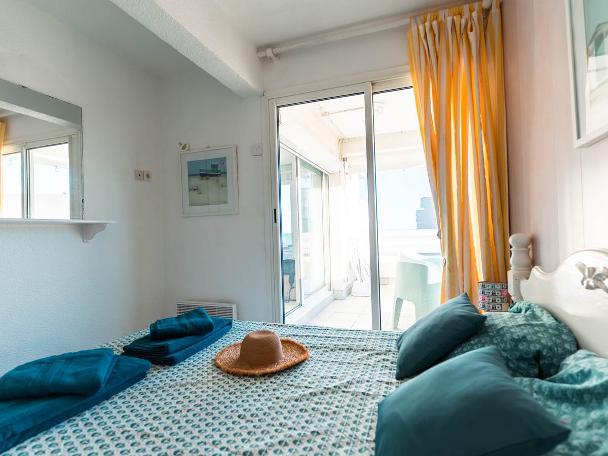 Chambre parentale vue mer-galerie