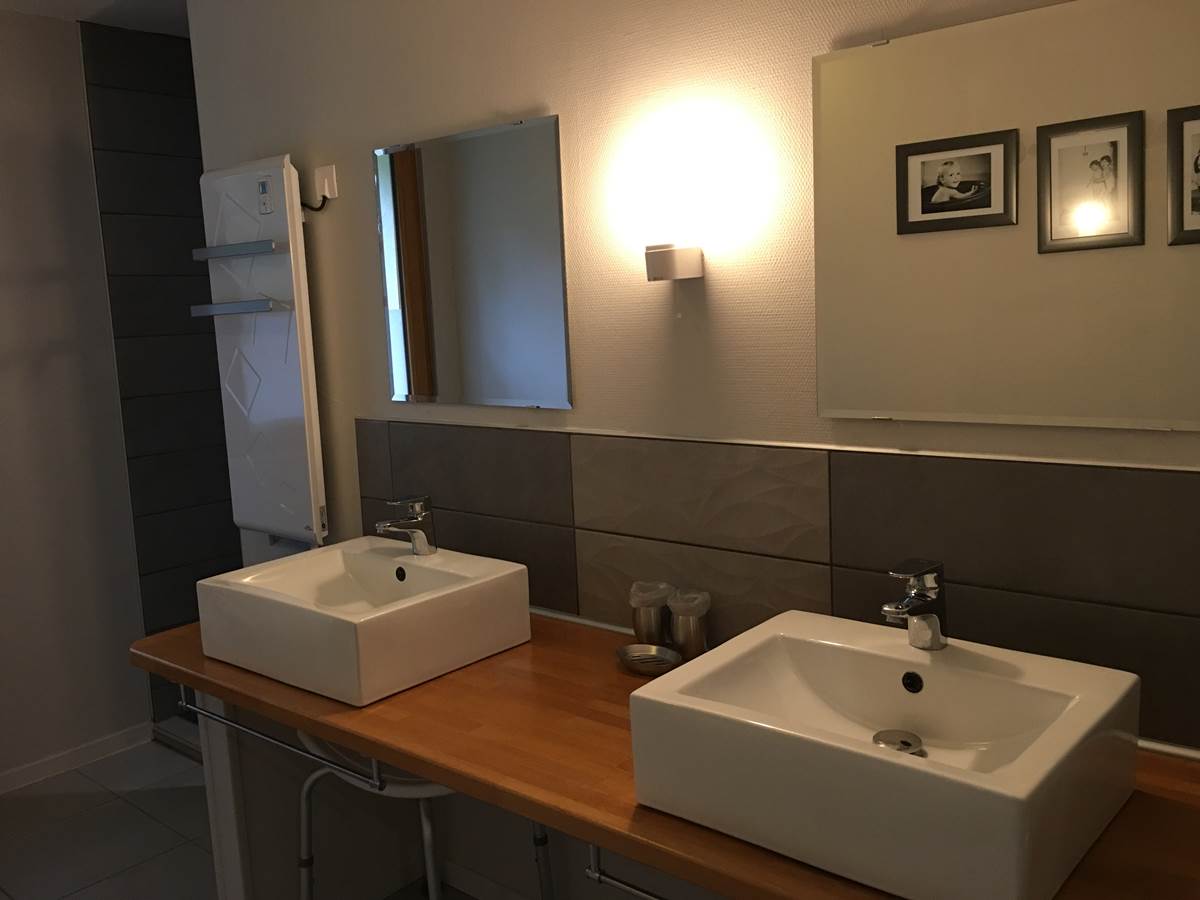 Salle de bain Suite La Forestière Chambres hôtes quercy occitanie