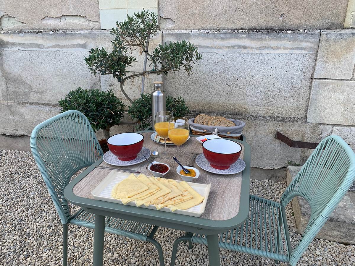 Le petit déjeuner, un matin d'été...