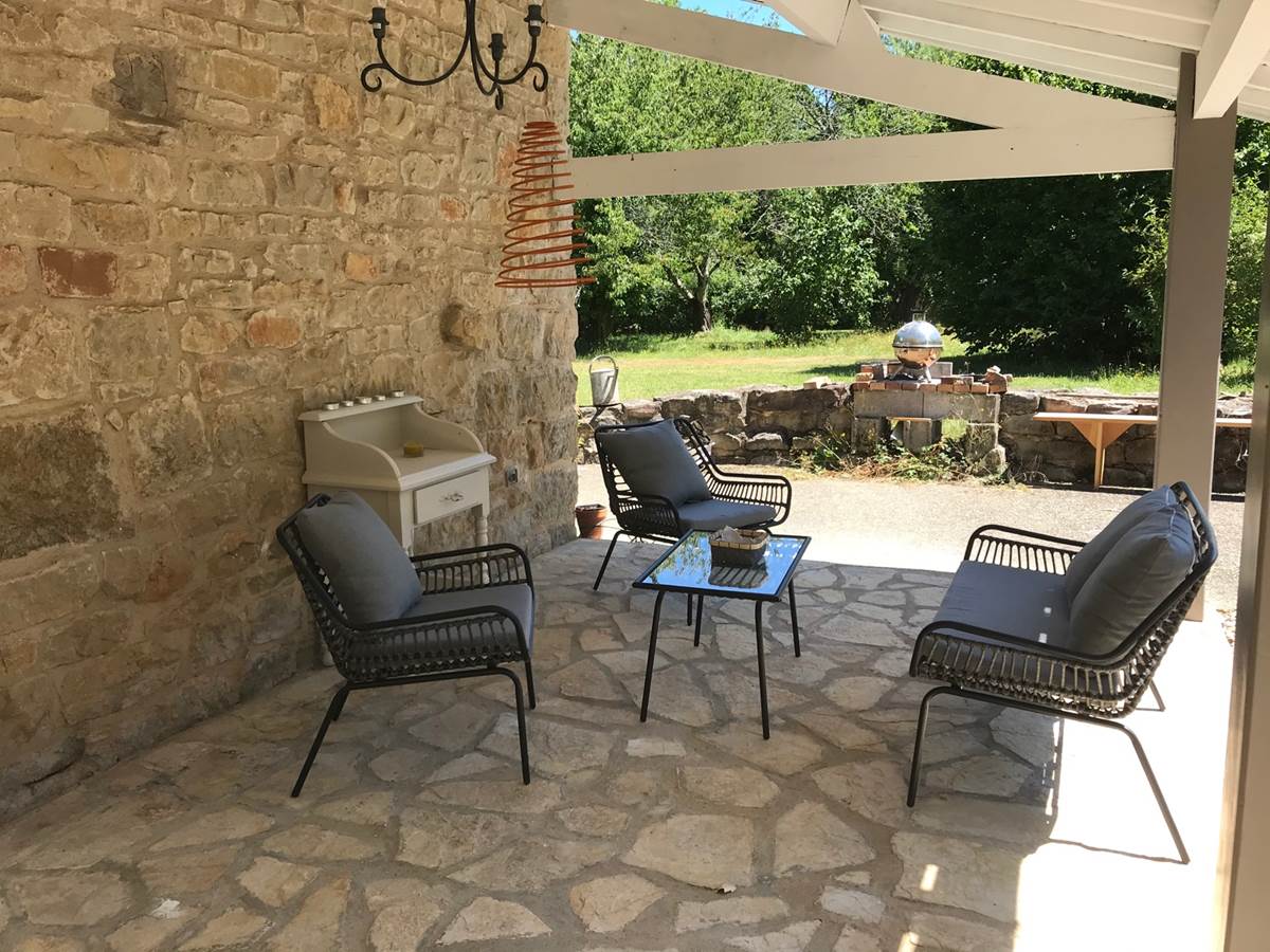 Bergerie en bord d'Aveyron