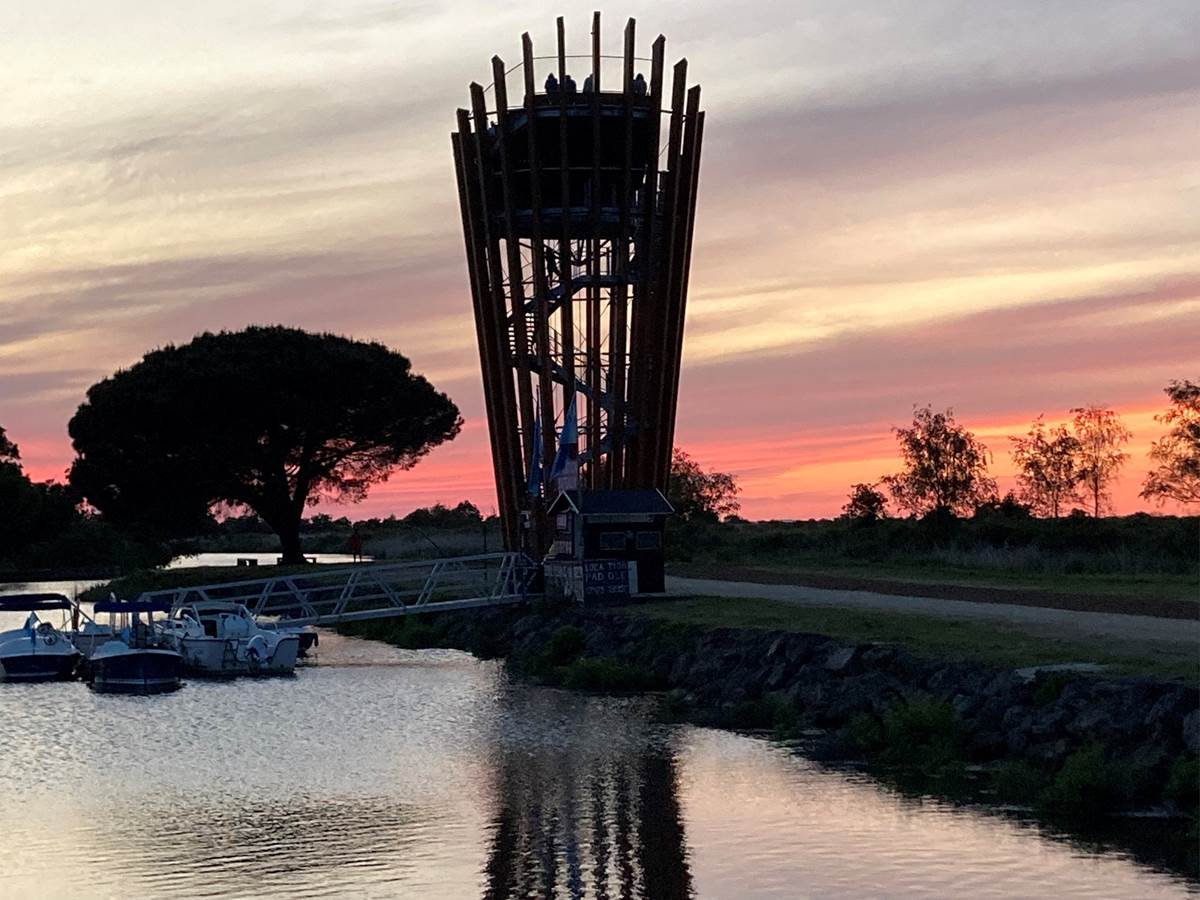 Le belvédère <1km-galerie