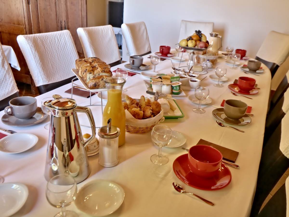 Table Petit-déjeuner Le Pas de l' Âne Saint Ondras