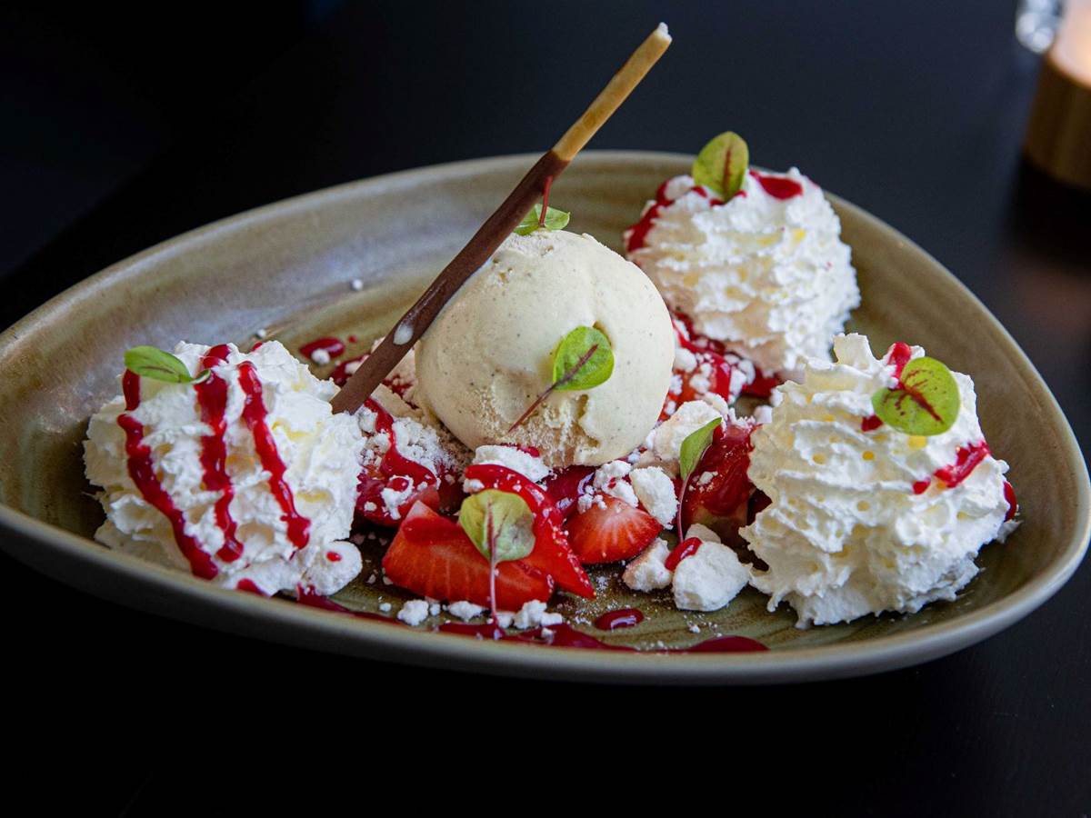 Fraises façon vacherin
