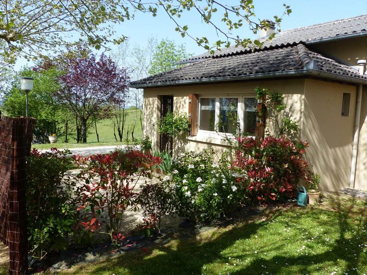 GÎTES "LES HAUTS DE CUREMONTE" - Le Gîte